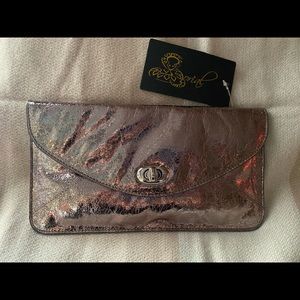 Sorial crossbody or clutch